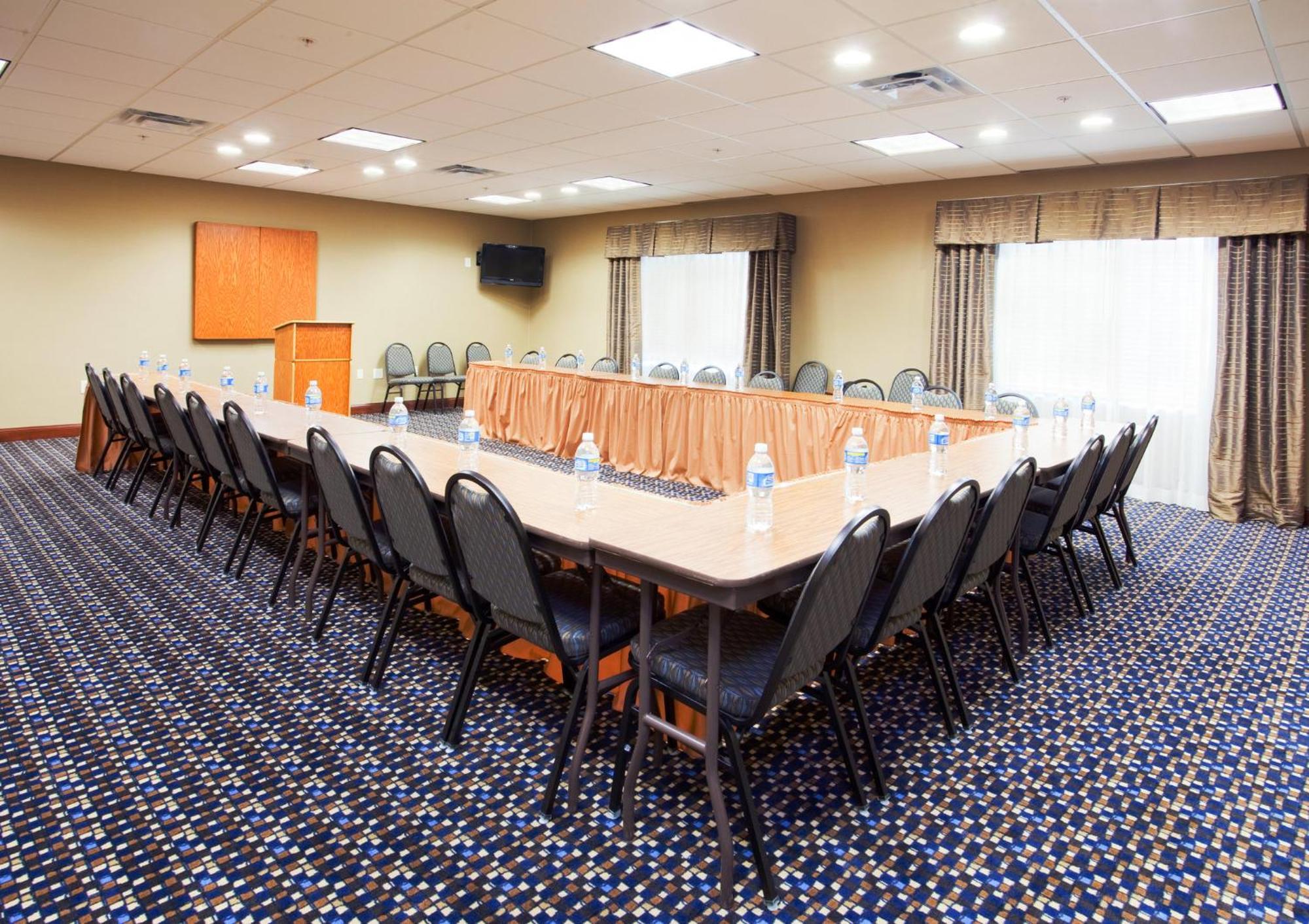 Holiday Inn Express Hotel & Suites Mount Airy By Ihg Exterior photo